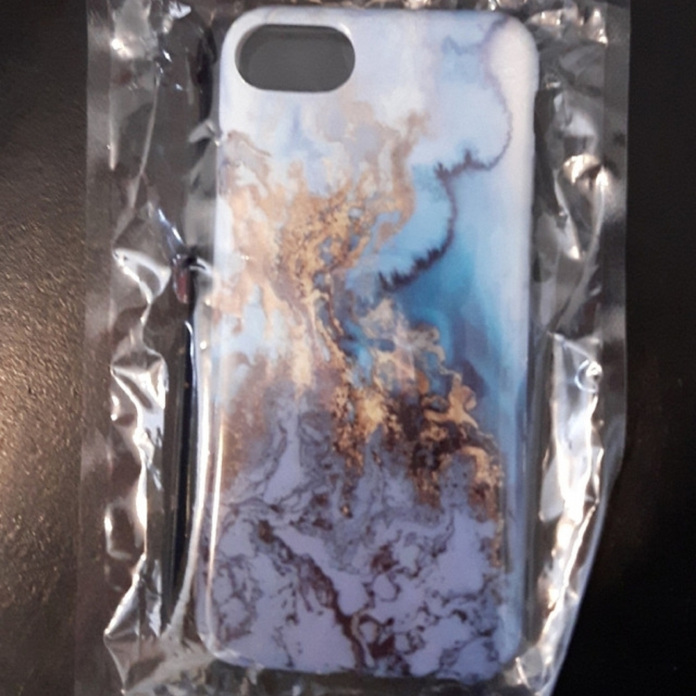 iPhone Cases - Picture 6 of 6